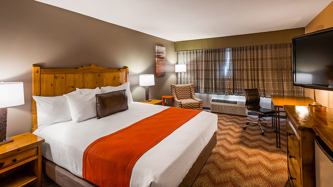 Albuquerque-hotel-room-king2-1